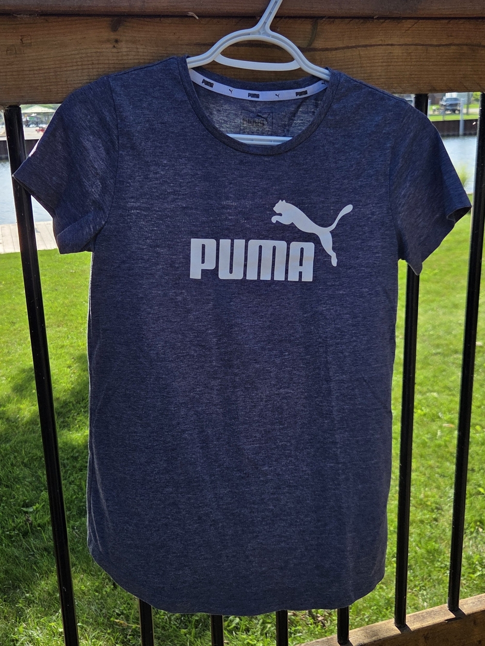 EUC Puma Womens Short Sleeve, Navy Heather with White Logo, Womens SZ XS.